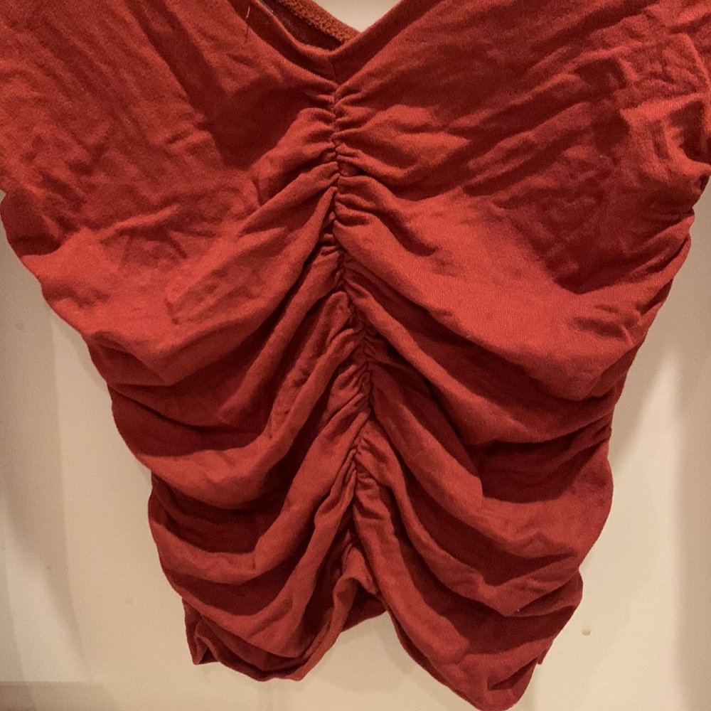 So Flattering! Rust Forever 21 Gathered Stretch Top — Small - Picture 4 of 10